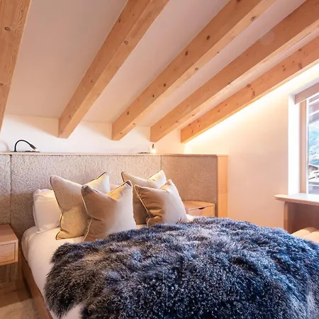 Apartament La Ruinette- Stylish 4-bed, Centre Of